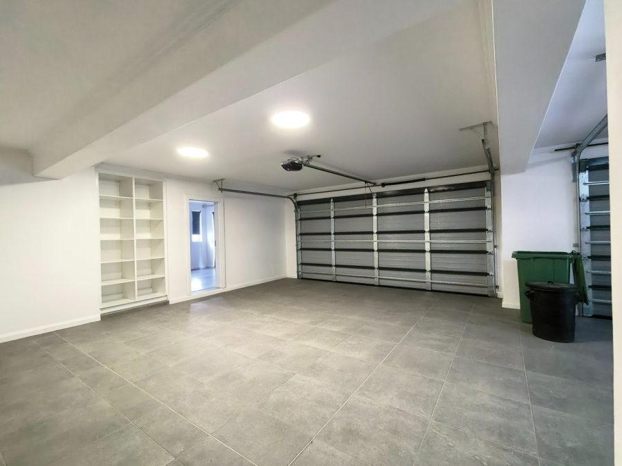 5 Bedroom Property for Sale in Kingswood Golf Estate Western Cape